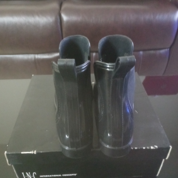 INC Raelynn Rain Boots - Picture 4 of 5